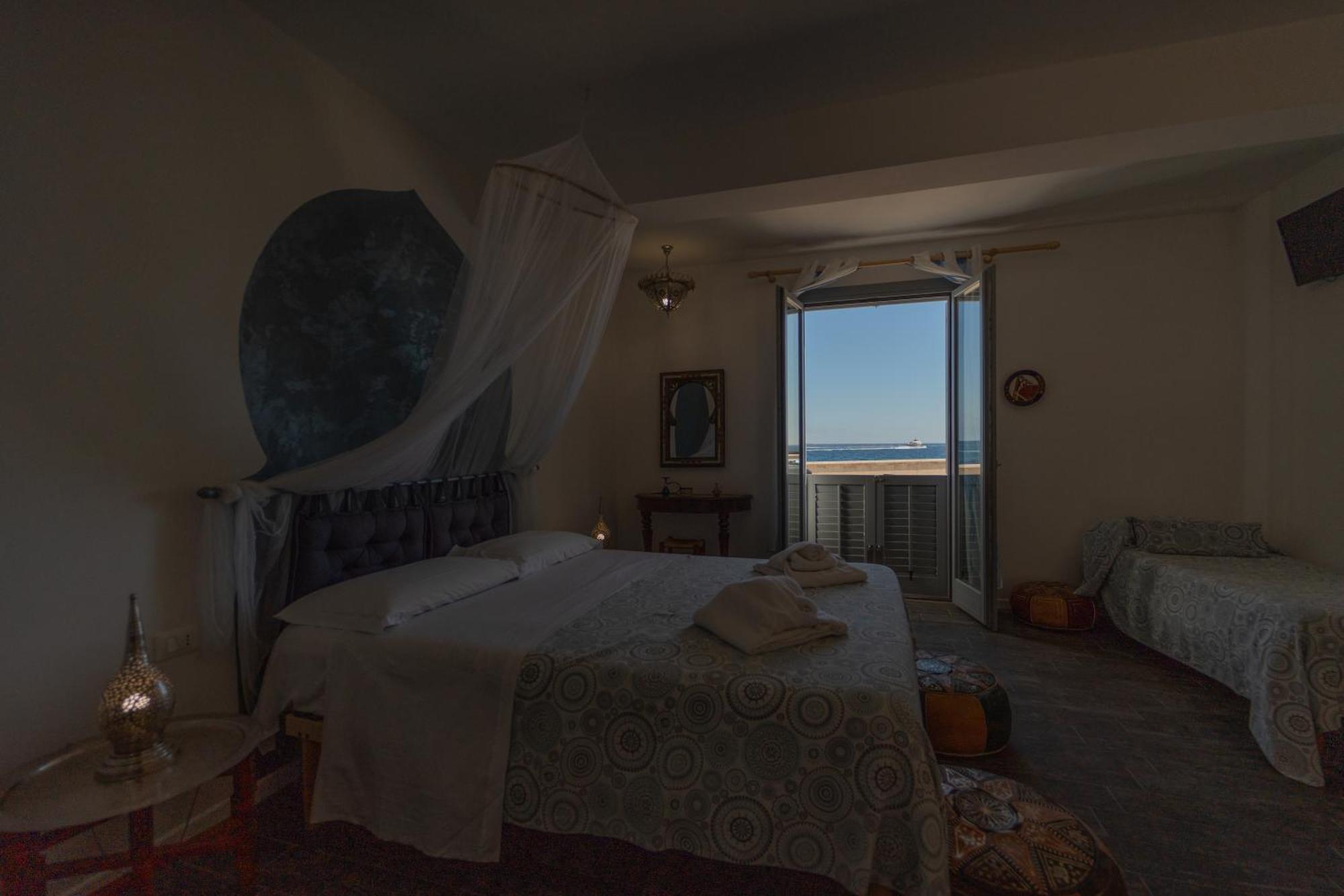 Ajamola Hotel Favignana Buitenkant foto